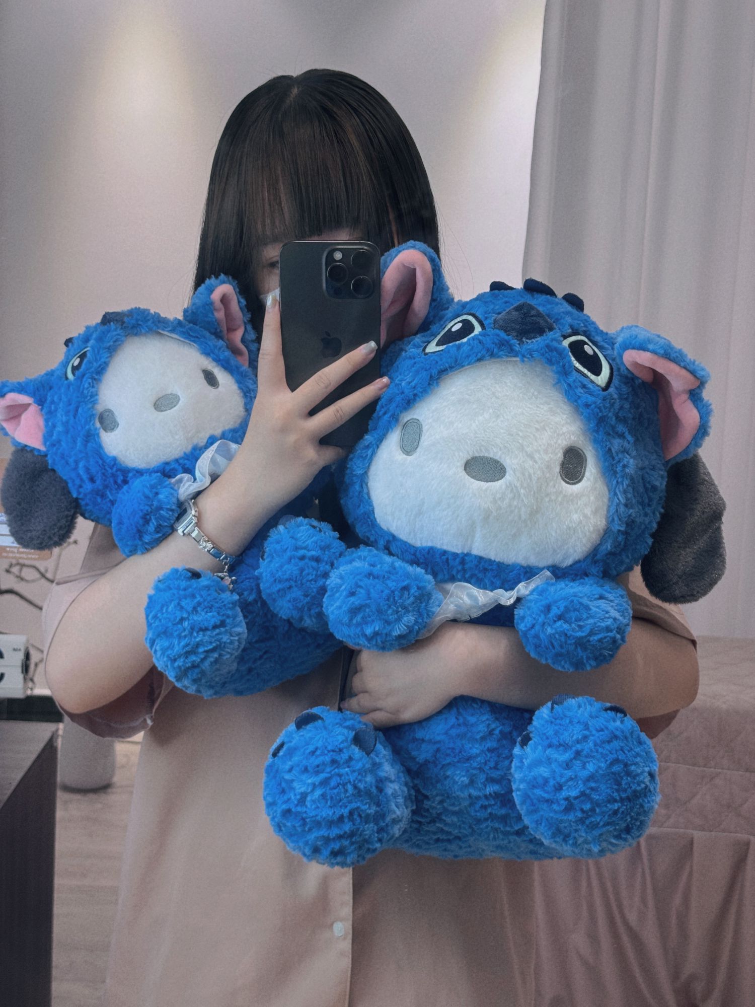 Cinnamoroll / Pacha cosplay mặc yếm