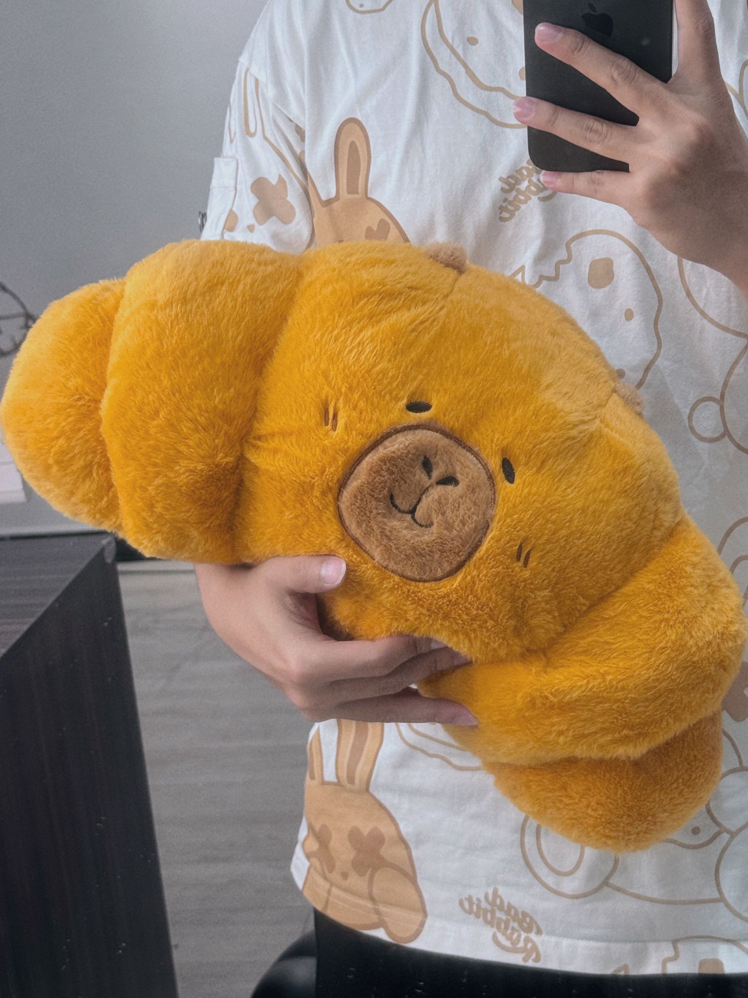 Croissant capybara